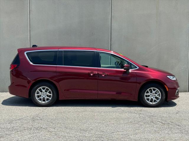 used 2023 Chrysler Pacifica car, priced at $24,000
