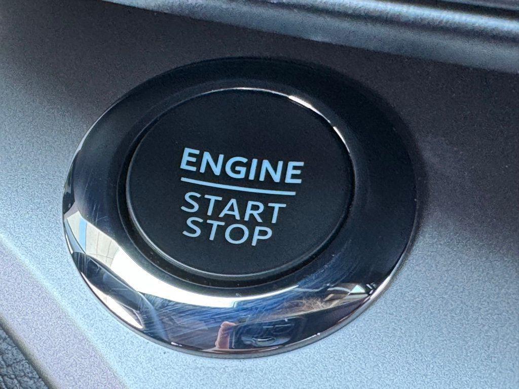 used 2022 Ford Explorer car, priced at $27,000