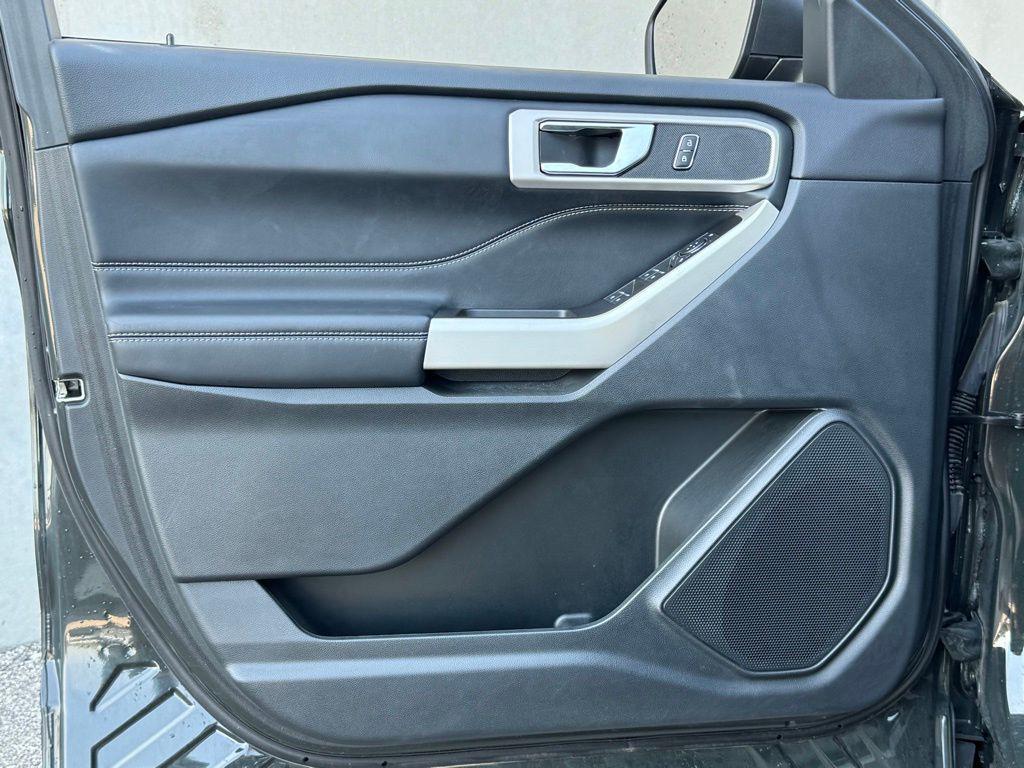 used 2022 Ford Explorer car, priced at $27,000