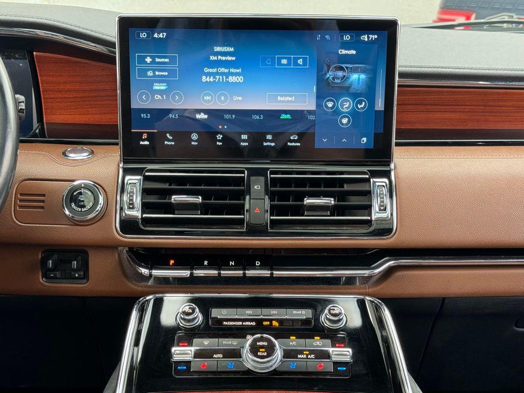 used 2022 Lincoln Navigator car, priced at $51,791