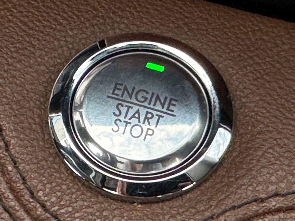 used 2022 Lincoln Navigator car, priced at $51,791