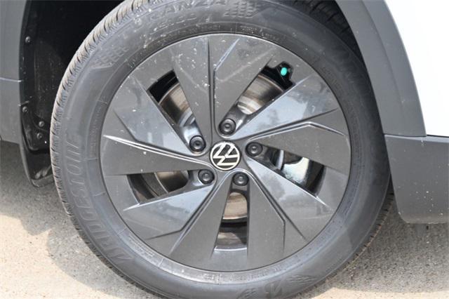 new 2025 Volkswagen Taos car, priced at $26,279