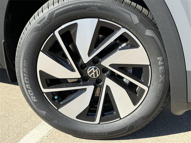 new 2026 Volkswagen Atlas car, priced at $47,199