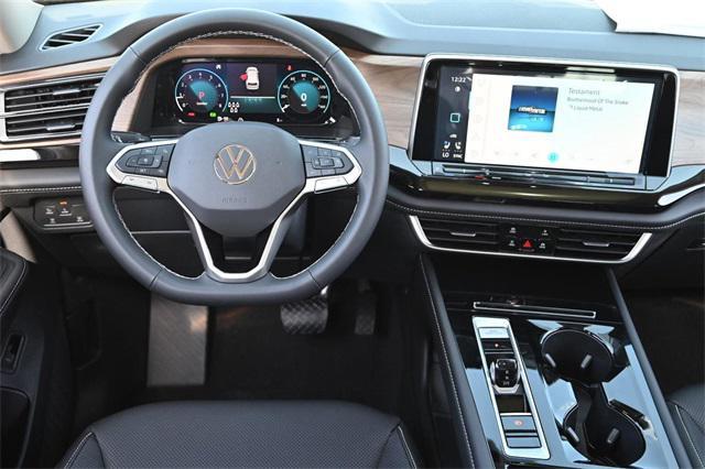 new 2025 Volkswagen Atlas car, priced at $45,034