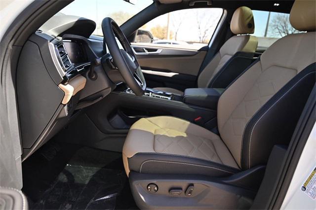 new 2025 Volkswagen Atlas Cross Sport car, priced at $41,185
