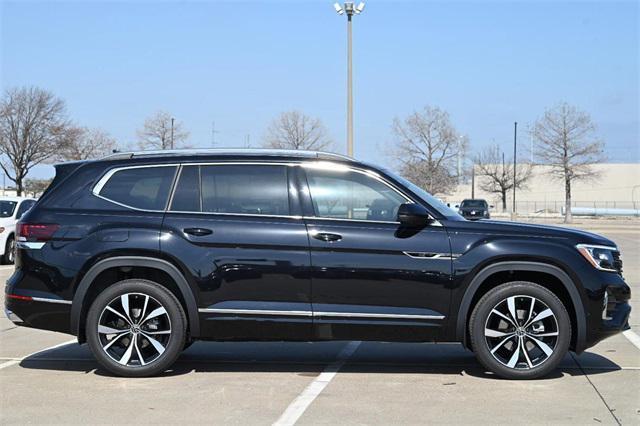 new 2025 Volkswagen Atlas car, priced at $54,604