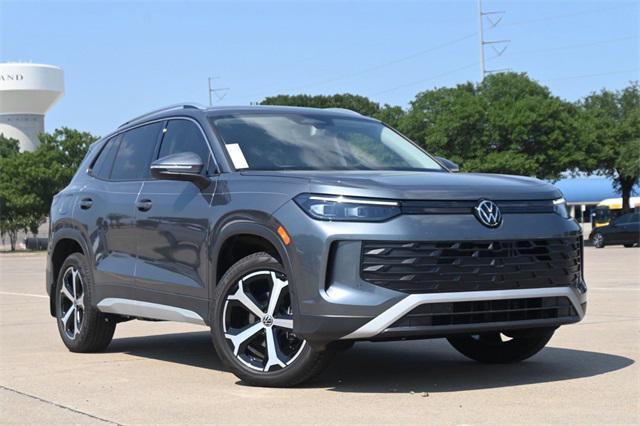new 2025 Volkswagen Tiguan car, priced at $32,187