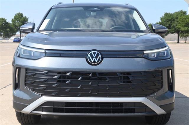new 2025 Volkswagen Tiguan car, priced at $32,187