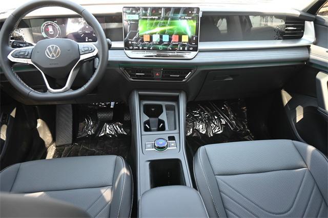 new 2025 Volkswagen Tiguan car, priced at $32,913