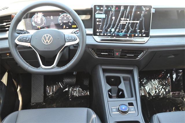 new 2025 Volkswagen Tiguan car, priced at $32,926
