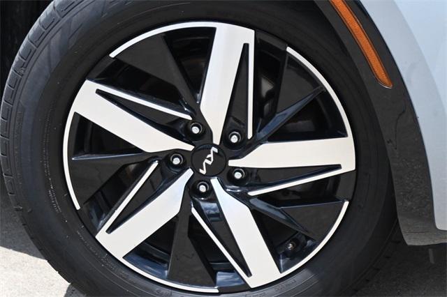 used 2022 Kia Sorento car, priced at $25,950