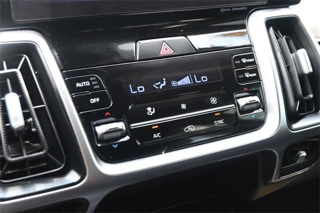 used 2022 Kia Sorento car, priced at $25,950