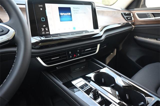 new 2026 Volkswagen Atlas car, priced at $41,086