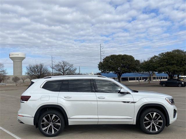 new 2025 Volkswagen Atlas car, priced at $52,399