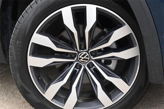 used 2021 Volkswagen Atlas car, priced at $35,888