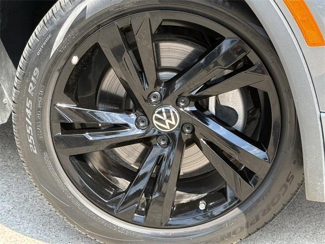 used 2024 Volkswagen Tiguan car, priced at $26,334