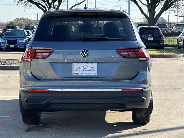 new 2024 Volkswagen Tiguan car, priced at $30,559