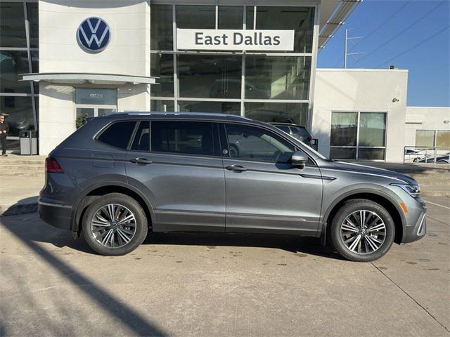 new 2024 Volkswagen Tiguan car, priced at $30,559