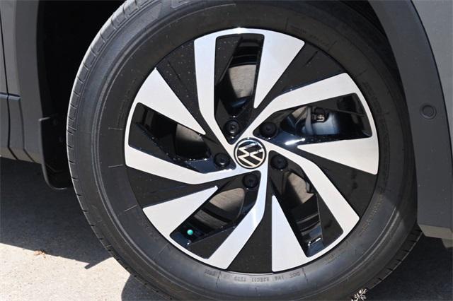 new 2025 Volkswagen Tiguan car, priced at $29,152