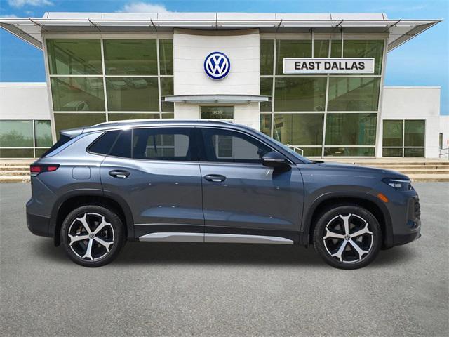 new 2025 Volkswagen Tiguan car, priced at $32,187