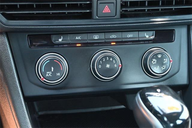 used 2024 Volkswagen Jetta car, priced at $23,398