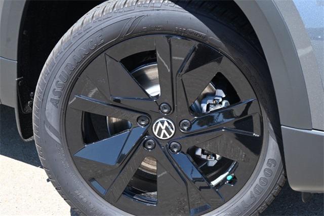 new 2025 Volkswagen Taos car, priced at $30,856