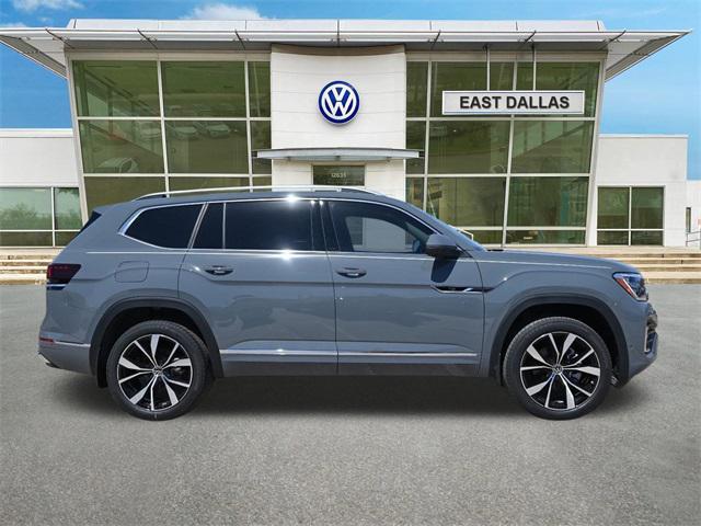new 2025 Volkswagen Atlas car, priced at $52,233