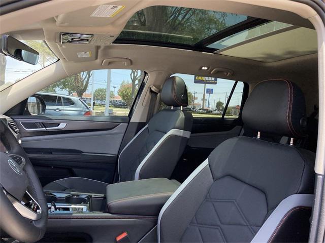 new 2024 Volkswagen Atlas car, priced at $48,260