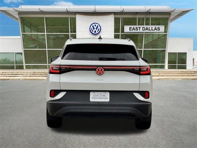 new 2024 Volkswagen ID.4 car, priced at $33,142