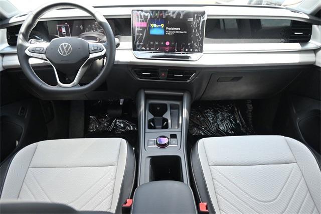new 2025 Volkswagen Tiguan car, priced at $33,687