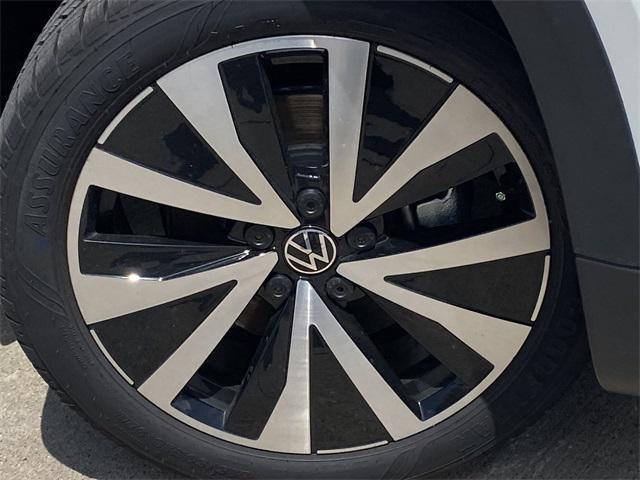 new 2024 Volkswagen Taos car, priced at $28,570