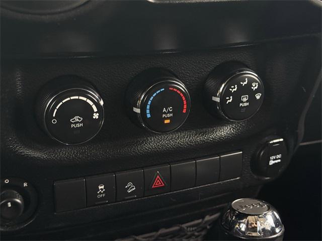 used 2014 Jeep Wrangler Unlimited car, priced at $14,998