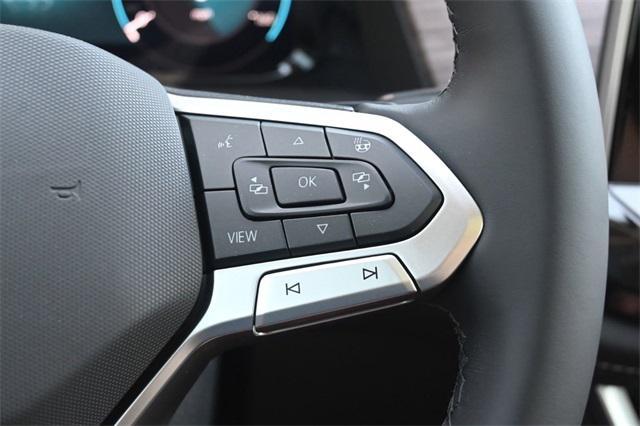 new 2025 Volkswagen Atlas car, priced at $52,322