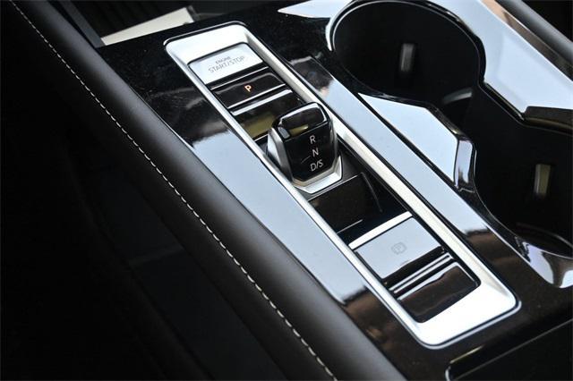 new 2025 Volkswagen Atlas car, priced at $52,322