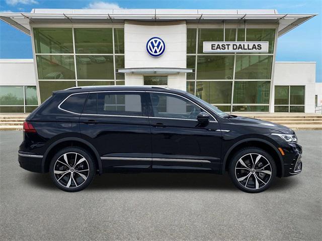 new 2024 Volkswagen Tiguan car, priced at $37,653