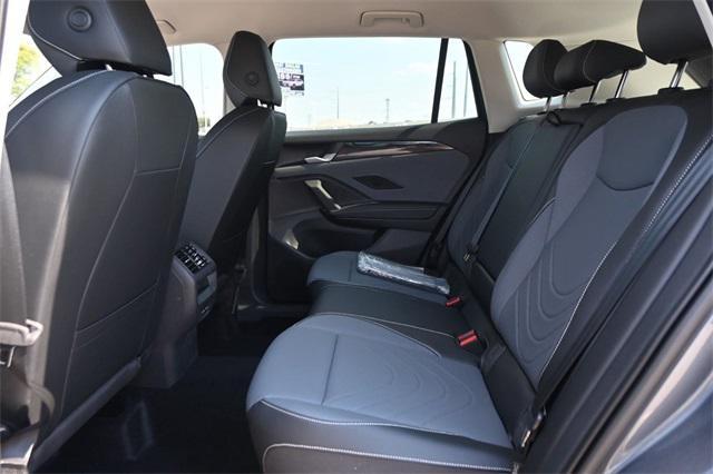 new 2025 Volkswagen Tiguan car, priced at $34,058