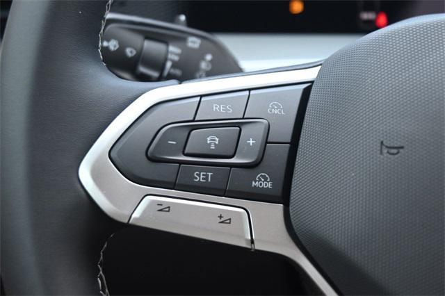 new 2025 Volkswagen Tiguan car, priced at $34,058