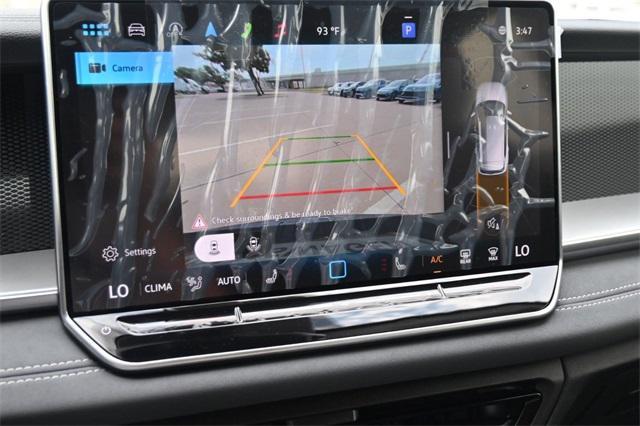 new 2025 Volkswagen Tiguan car, priced at $34,058