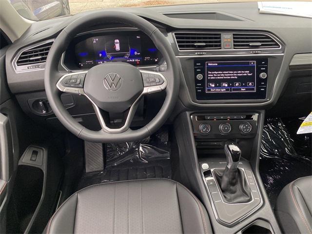 new 2024 Volkswagen Tiguan car, priced at $33,059