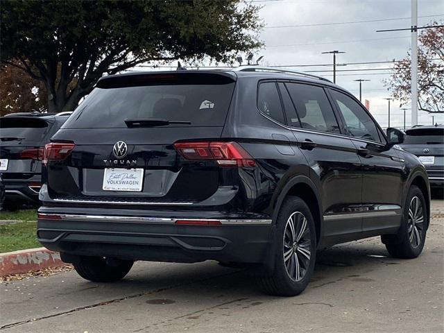 new 2024 Volkswagen Tiguan car, priced at $33,059