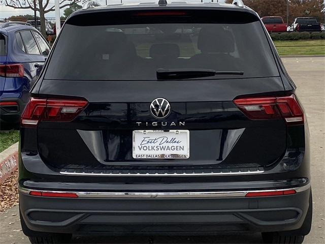 new 2024 Volkswagen Tiguan car, priced at $33,059