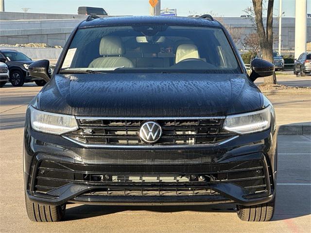 new 2024 Volkswagen Tiguan car, priced at $32,837