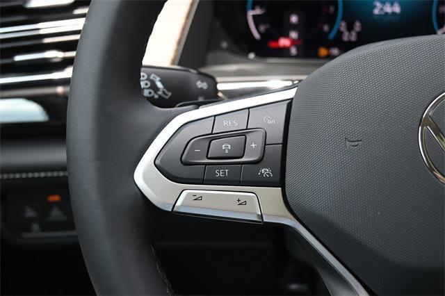 new 2025 Volkswagen Atlas car, priced at $51,846