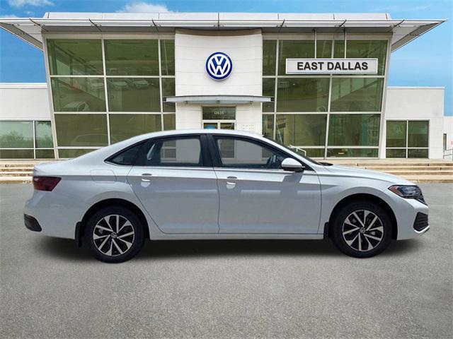 new 2024 Volkswagen Jetta car, priced at $24,251