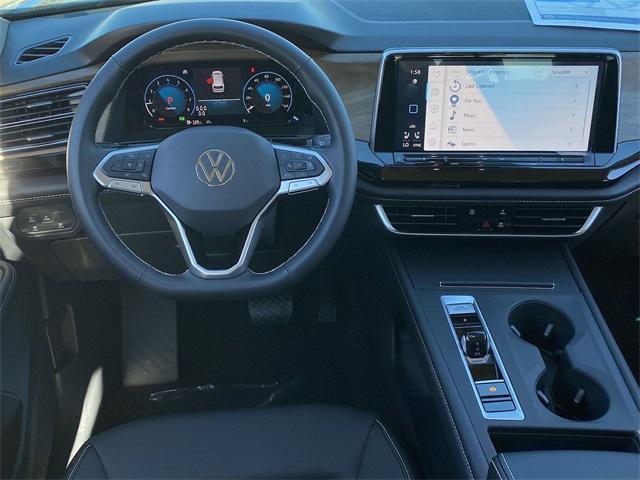 new 2025 Volkswagen Atlas car, priced at $40,389