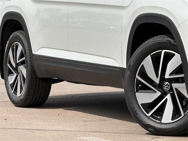 new 2024 Volkswagen Atlas car, priced at $40,168