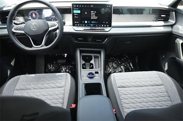 new 2025 Volkswagen Tiguan car, priced at $29,152