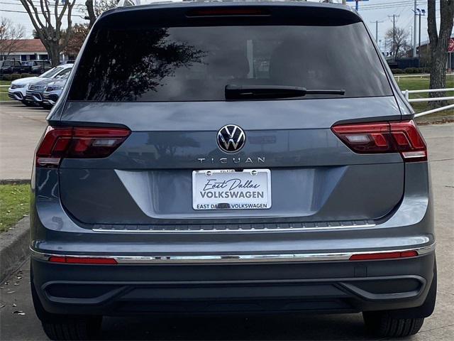 new 2024 Volkswagen Tiguan car, priced at $30,559