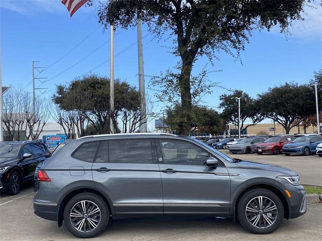 new 2024 Volkswagen Tiguan car, priced at $30,559