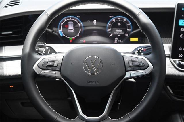 new 2025 Volkswagen Tiguan car, priced at $30,652